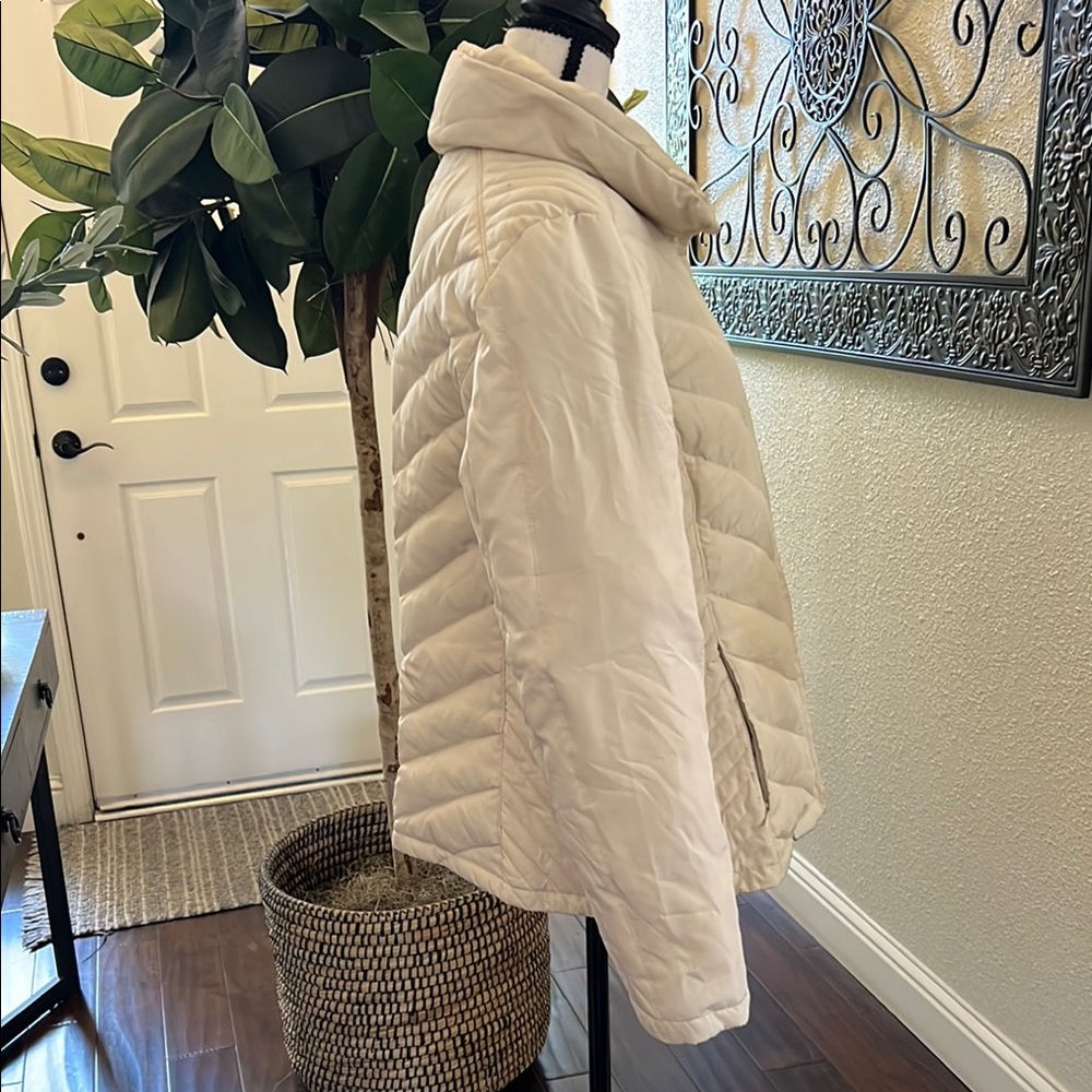 Kenneth Cole Quilted PufferJacket - Picture 3 of 6